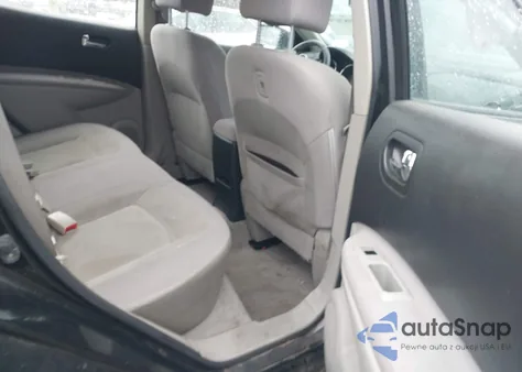 2010 Nissan Rogue S z USA, uszkodzony, nr VIN JN8AS5MV4AW132926